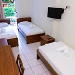 Konstantinos & I Aparthotel